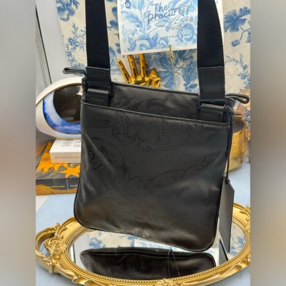 🆕 VERSACE JEANS COUTURE 🧿 NWT Black Coated Regalia Baroque Messenger Bag - Picture 7 of 16